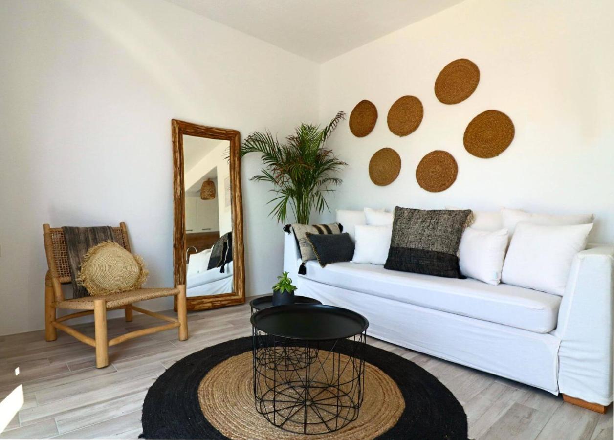 Beach Apartment Thalia With Hot Tub And Sea View Agios Prokopios  Exterior foto